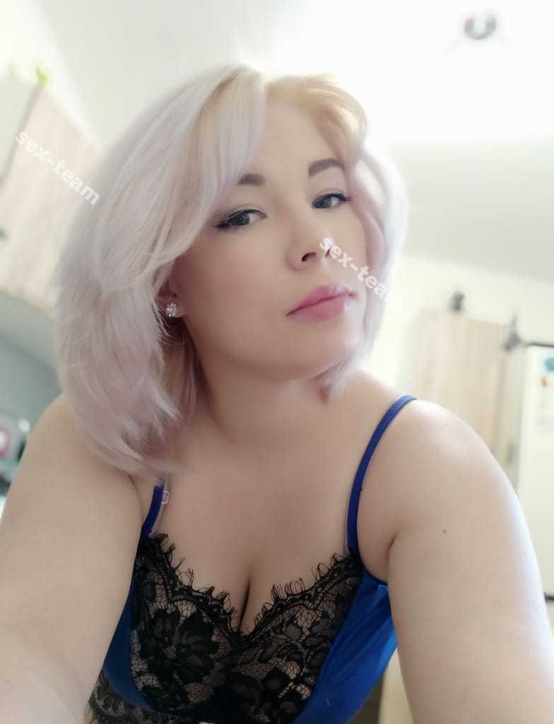 Ева
